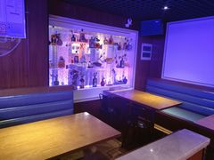 -唯爱KTV聚会餐厅(仙林东城汇店)