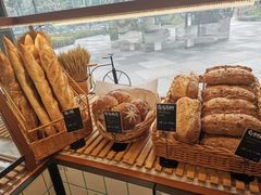 -Dough&Joe团憩(瑞虹天地月亮湾店)