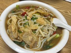 -牛八宝桂林米粉(八里庄店)