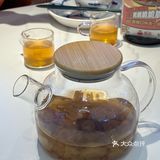 🔥🌶️🐟爽辣上头！香辣肥肠烤鱼🍹无限续杯尽兴🍦冰淇淋打工人任吃