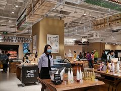 大堂-七鲜超市(瑞虹天地太阳宫店)