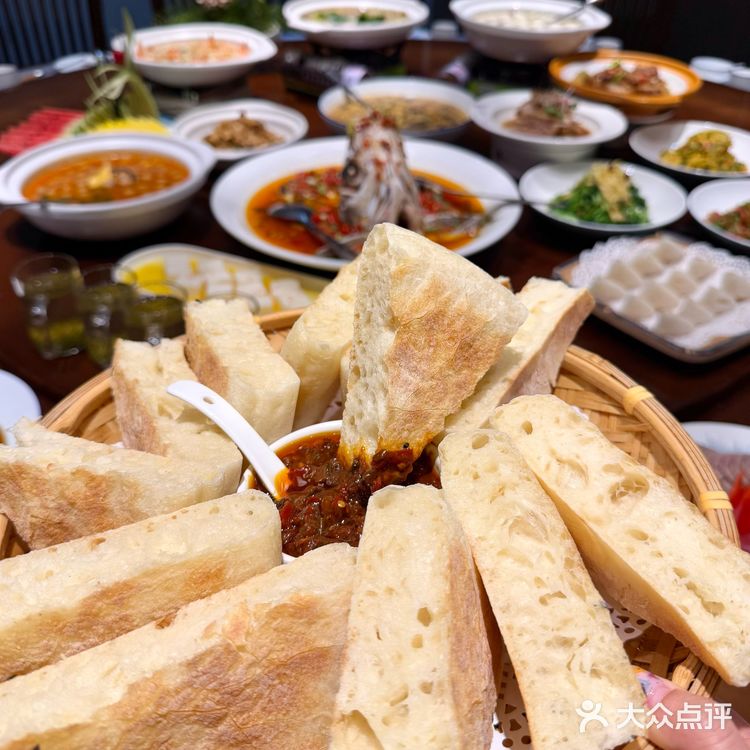 这家信阳菜吃得全家都满意