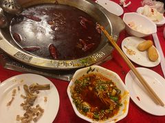 -山城年华老火锅(玉林店)
