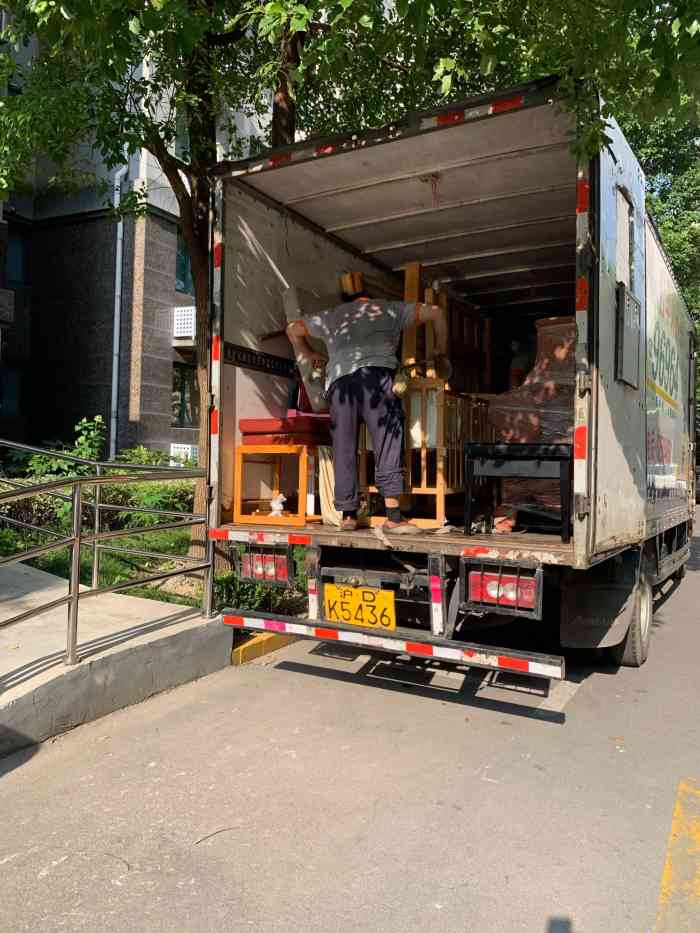联系上海公兴搬家公司电话号码