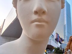 -中航城君尚购物中心