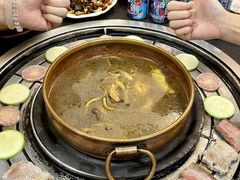 -阿山卓·野生菌火锅·纳西火塘烤肉