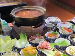 -聚汇三少·龙虾·中餐厅(莫邪路新天地店)