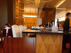 -上海西藏大厦万怡自助餐厅(徐汇店)