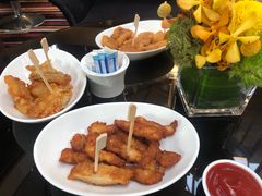 -上海滴水湖皇冠假日酒店
