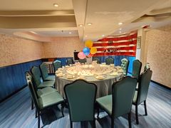 -巴特餐饮6加1音乐餐吧·新疆菜