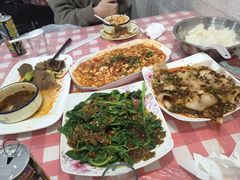 -洪霞餐馆
