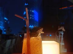 -The ROOF (通盈中心店)