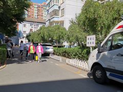 -广安门中医院-南侧地面停车场