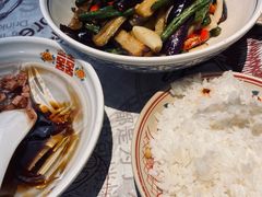 -耙吉吉川味小酒馆(本地人回头店)