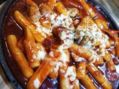 海鲜芝士炒年糕-MI WU FACTORY米屋美食工厂餐厅(绿地店)