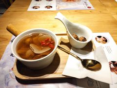 无花果海底椰雪梨汤-炖物24章·顺时轻养茶(杭州保利时光里店)