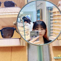 -变画·发型STUDIO