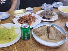 -溢心园香河肉饼总店