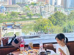 -包整·丝娃娃(甲秀楼景观店)