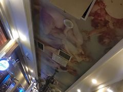 -圣地雅歌KTV(市府广场店)