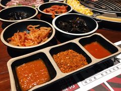 -青瓦炭韩潮烤肉(花园道店)