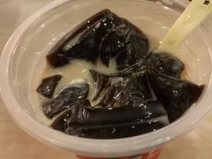 -八婆婆烧仙草(中山路店)