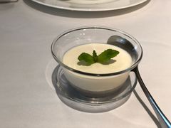 豆腐芝麻布丁-伯衡55·吉品轩(乌鲁木齐南路店)