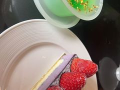 -梁鸿湿地丽笙度假酒店大堂吧