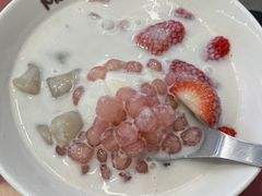 莓椰芋泥厚乳-鲜芋仙(高新万达广场店)