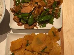 -老乡鸡(上海白玉兰广场店)