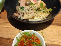-万记麻辣烫国展总店
