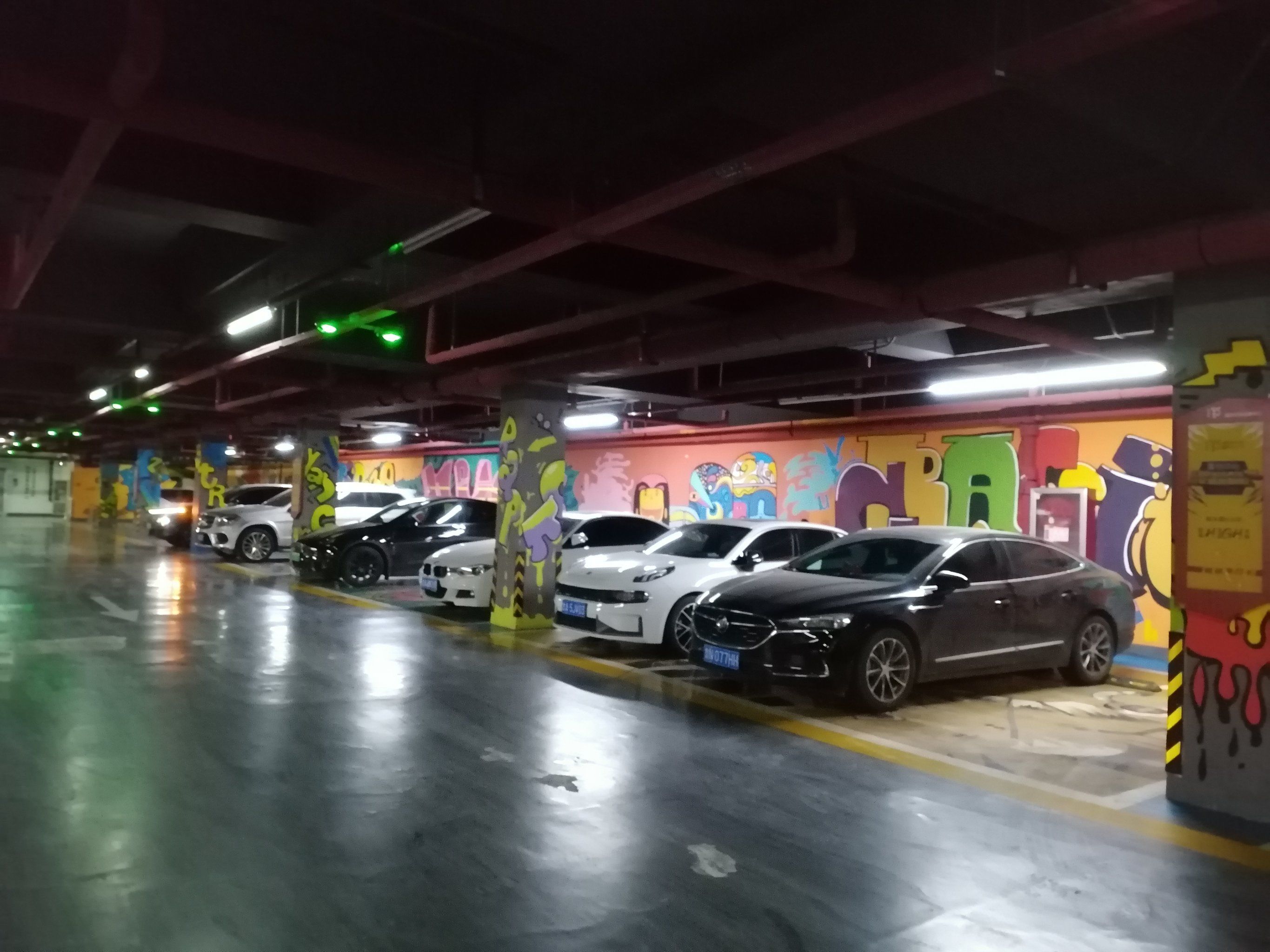 探索停车场的艺术面