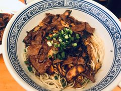 -沪西老弄堂面馆(定西路店)