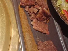 -铭牛烧肉·和牛海鲜自助(高新月牙湖店)