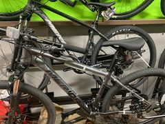 -道路口单车爱瓦士dahon大行