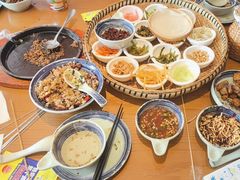 -包整·丝娃娃(一览甲秀楼风景店)