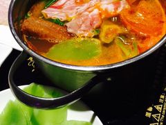 -唯爱KTV聚会餐厅(仙林东城汇店)