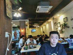 大堂-水碾河刘老大串串香(水碾河路店)