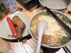 -亮亮面馆(经六路店)