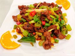 小炒黄牛肉-李记饺子·熏酱东北菜(欢乐谷店)