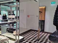 -De Bijenkorf百货公司