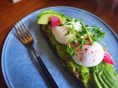 牛油果温泉蛋吐司-O'mills Sourdough Bakery&Bistro(永嘉路店)