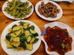 -老东镇啤酒屋海鲜加工·蒸汽海鲜·海鲜烧烤(台东店)