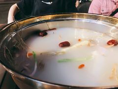 鲜人参锅底-千岛蚝高压锅生蚝·人参火锅(白云万达店)