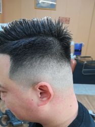 -纯剪男士理发馆·烫染专业店