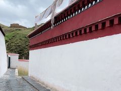 -比如骷髅墙景区