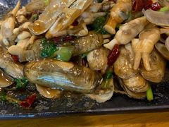 油泼蛏子-老东镇啤酒屋海鲜加工·蒸汽海鲜·海鲜烧烤(台东店)