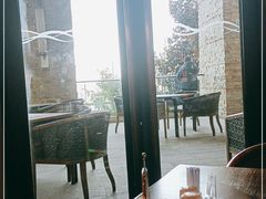 靠窗位-大理实力希尔顿酒店•香全日制餐厅