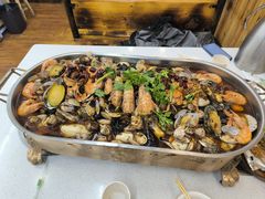 -老东镇啤酒屋海鲜加工·蒸汽海鲜·海鲜烧烤(台东店)