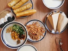 -正南齐北·老街糯米团(洪崖洞店)